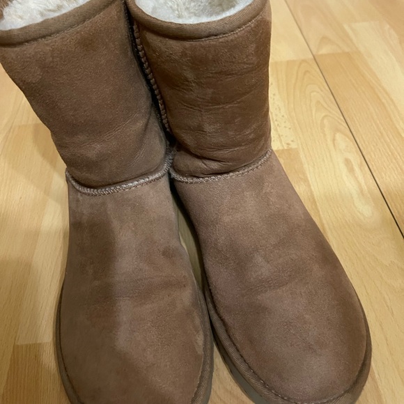 Ugg Boots for sale! 🥰 - Picture 2 of 4